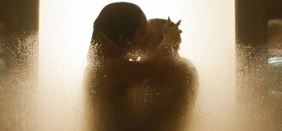 article-2181632-144F9D37000005DC-626_634x313